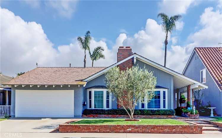 18422 Santa Eugenia, Fountain Valley, CA 92708