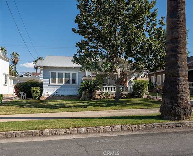 509 S 4th St, Redlands, CA 92373