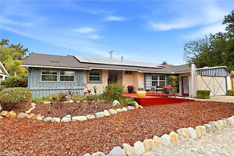 641 Ridgefield, Claremont, CA 91711