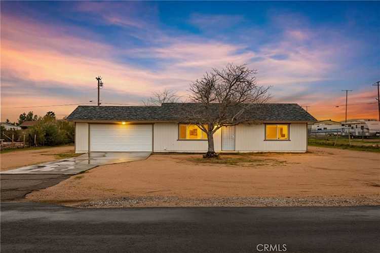 22040 Aleut, Apple Valley, CA 92308