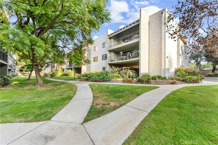 246 E Fern Ave #109, Redlands, CA 92373