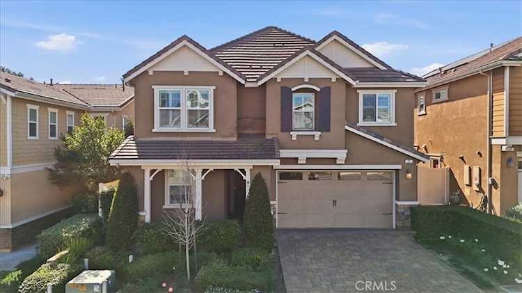 11 Silver Spruce Ct, Lake Forest, CA 92630
