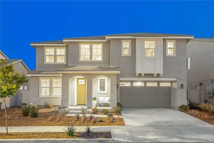 28511 Sparrow Way, Saugus, CA 91350