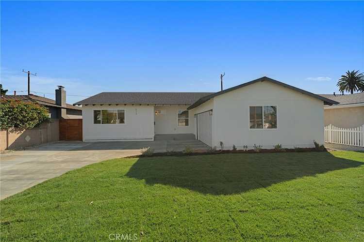 534 E Hoover, Orange, CA 92867