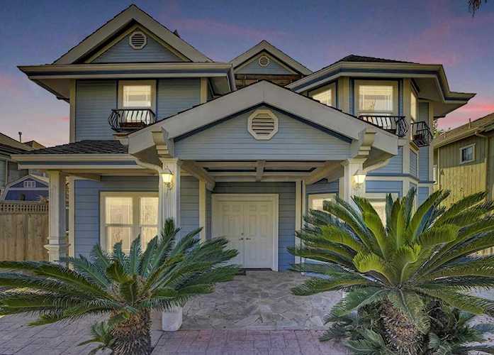 2635 2635 E 10th St, Oakland, CA 94601