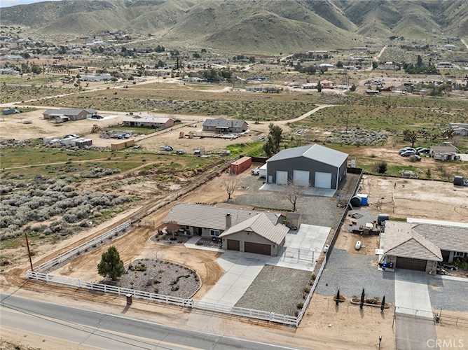 22585 Ocotillo Way, Apple Valley, CA 92308