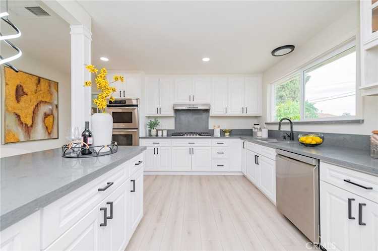 1334 S Glendora Ave, West Covina, CA 91790