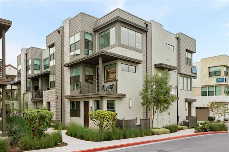 11044 Luminate Dr, Rancho Cucamonga, CA 91730