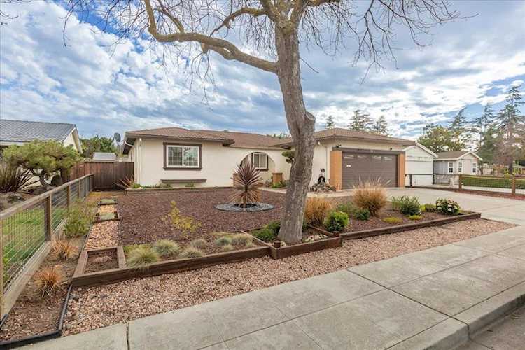 792 Ponderosa Ave, Sunnyvale, CA 94086