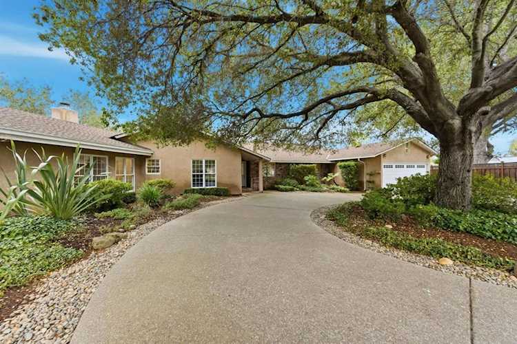 11915 Shadybrook Ct, Saratoga, CA 95070