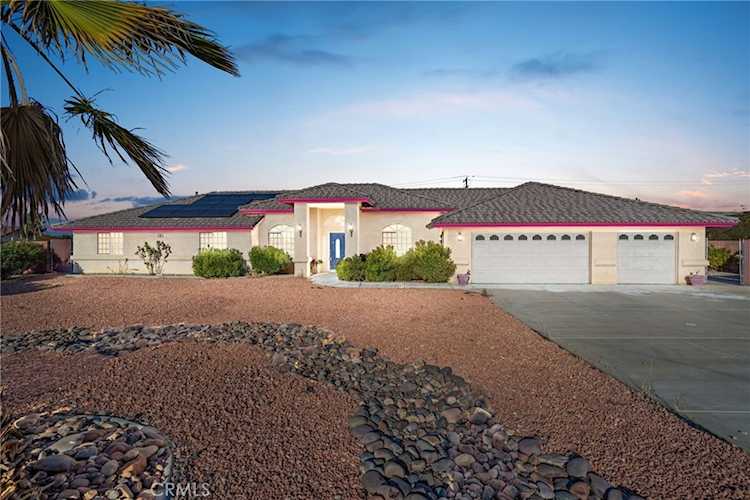 16460 Malahat Rd, Apple Valley, CA 92307