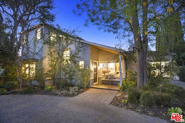 11911 Otsego St, Valley Village, CA 91607