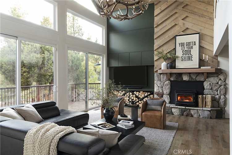 340 Crystal Lake Rd, Big Bear Lake, CA 92315