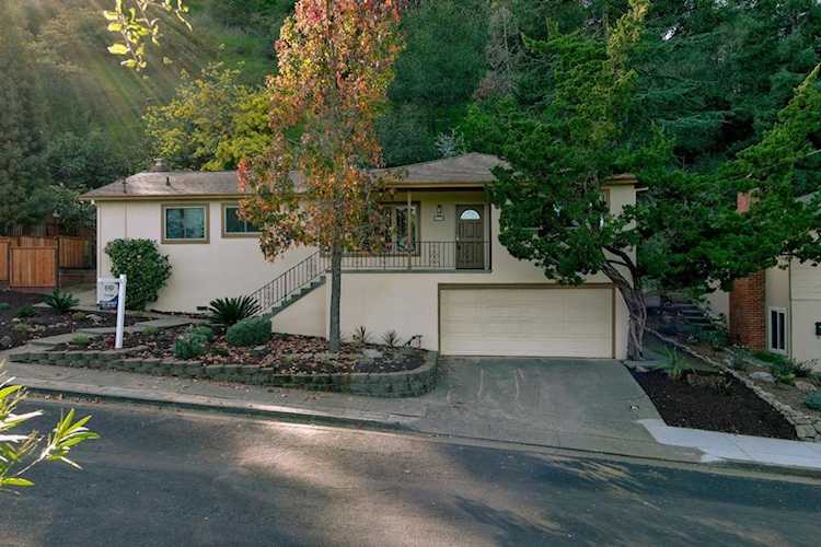 4030 Saint Marys St, Martinez, CA 94553