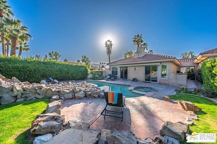 153 E Kavenish Dr, Rancho Mirage, CA 92270