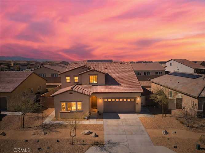 15624 San Diego Ln, Victorville, CA 92394