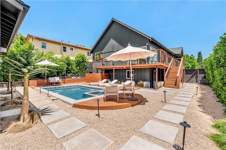 2238 Ewing St, Los Angeles, CA 90039