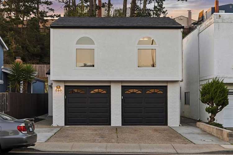 550 Verducci Dr, Daly City, CA 94015