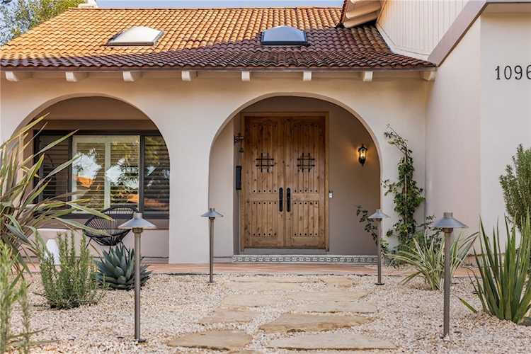 1096 Tulare, Costa Mesa, CA 92626