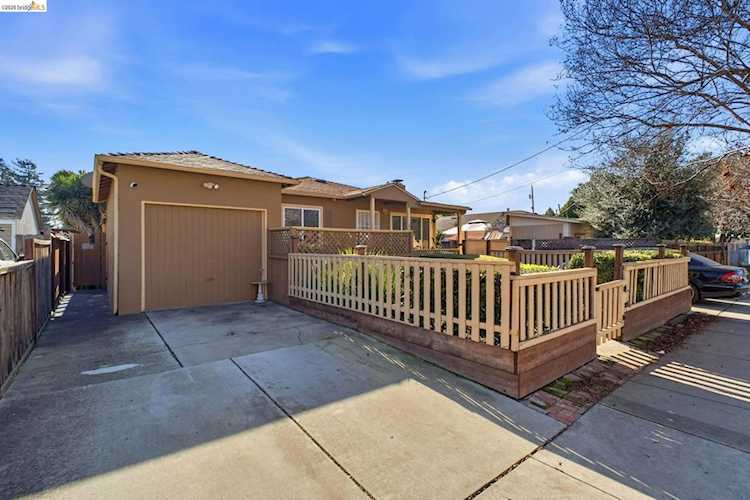 127 127 Hampton Rd, Hayward, CA 94541