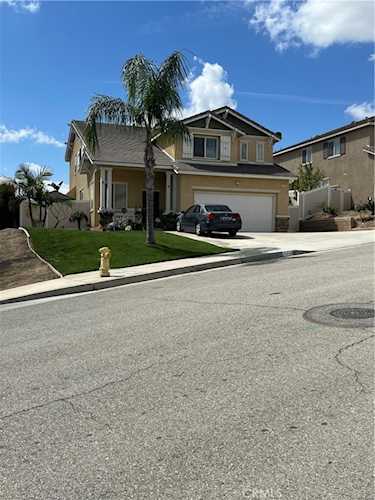 240 Cisneros Ct, Colton, CA 92324