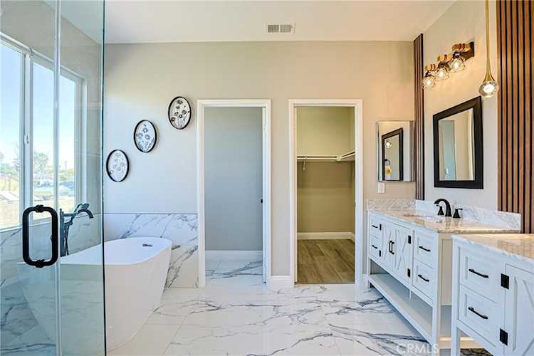 4979 Tyler Meadows, Riverside, CA 92505