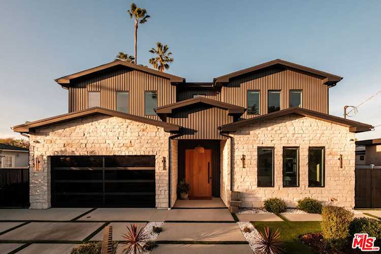 15473 La Maida St, Sherman Oaks, CA 91403