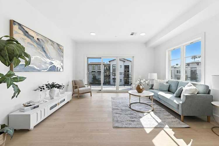 560 El Camino Real #201, San Carlos, CA 94070