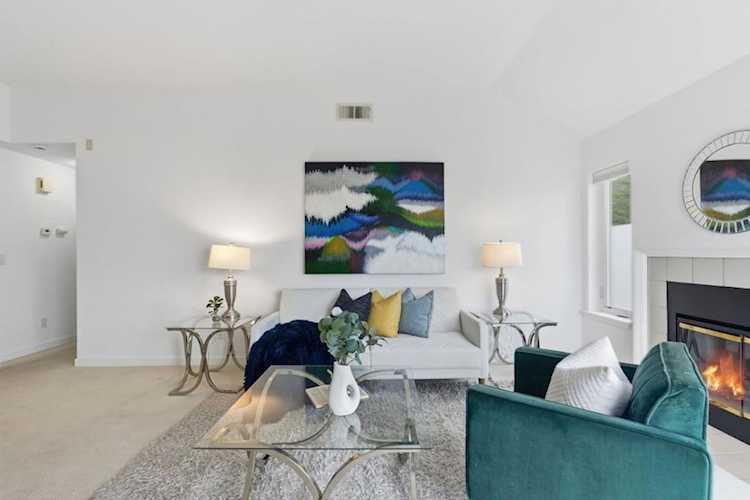 755 Mountain View Dr #2, Daly City, CA 94014