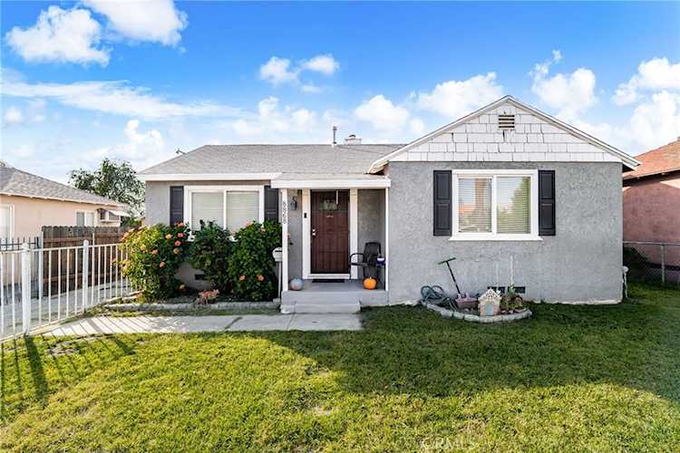 8868 Juniper Ave, Fontana, CA 92335