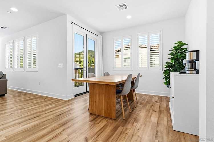 8691 Barbados Ln, Santee, CA 92071