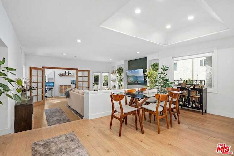 1133 9th St #202, Santa Monica, CA 90403