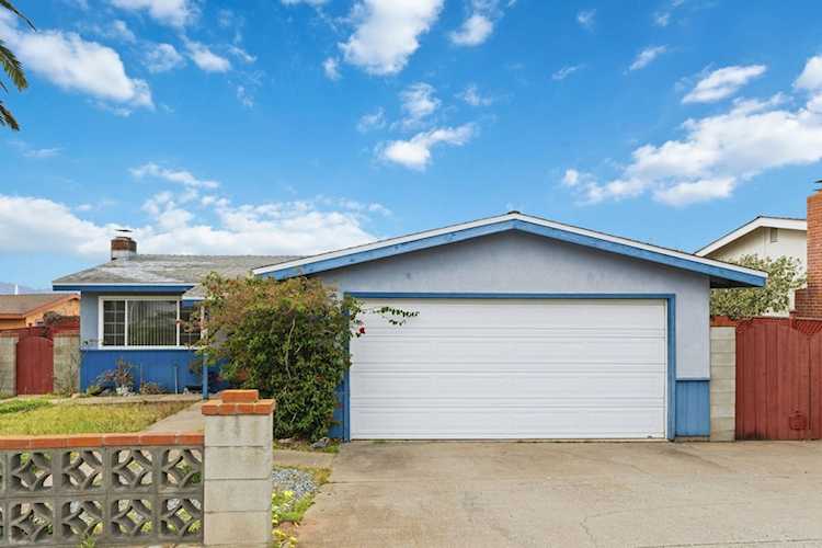 1609 1609 Darwin St, Seaside, CA 93955-4507