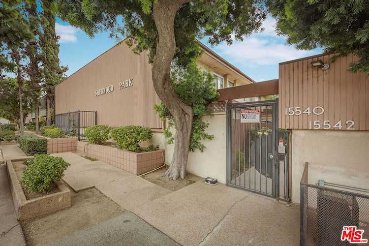 15540 Sherman Way #14, Van Nuys, CA 91406