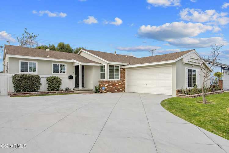 7055 Park Manor Ave, North Hollywood, CA 91605