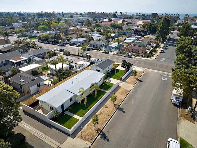 735 Pine Ave, Carlsbad, CA 92008