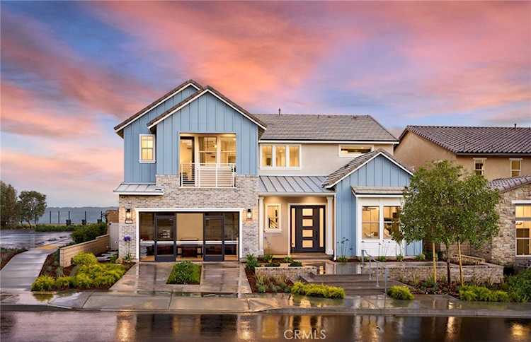 11808 Canoga Ave, Chatsworth, CA 91311