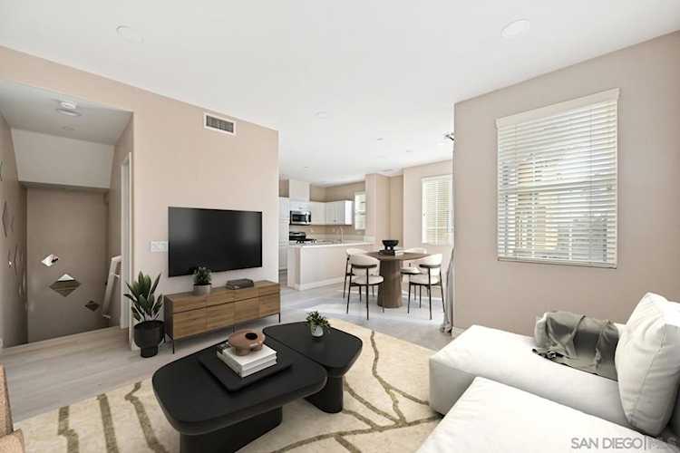 5074 Cascade Way #102, Oceanside, CA 92057