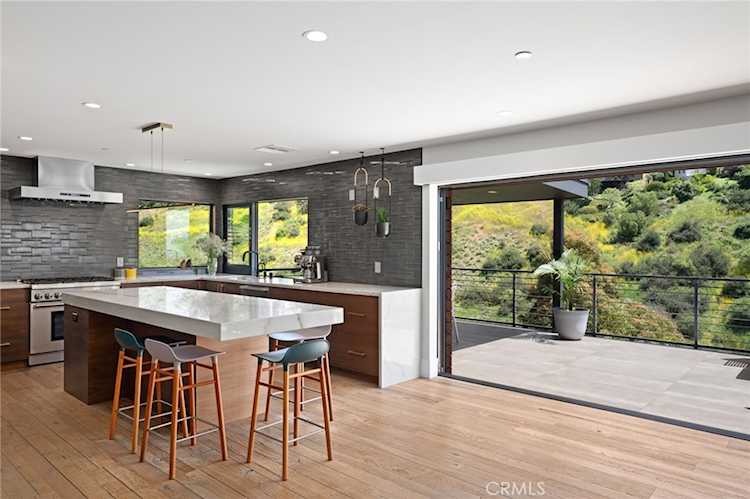 1435 Cerritos Dr, Laguna Beach, CA 92651