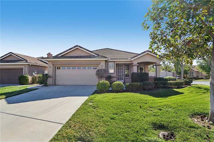 29245 Winding Brook Dr, Menifee, CA 92584