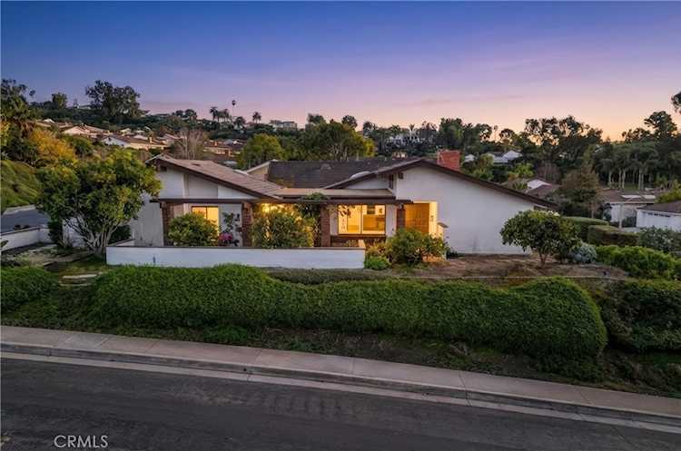 609 Calle Miguel, San Clemente, CA 92672