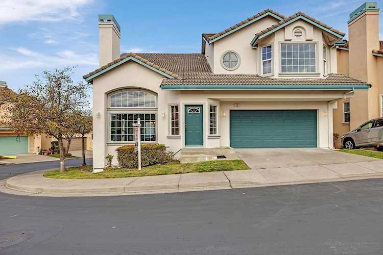 22 22 Buena Vista Rd, South San Francisco, CA 94080