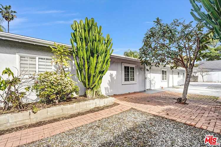 4669 W Olympic Blvd, Los Angeles, CA 90019