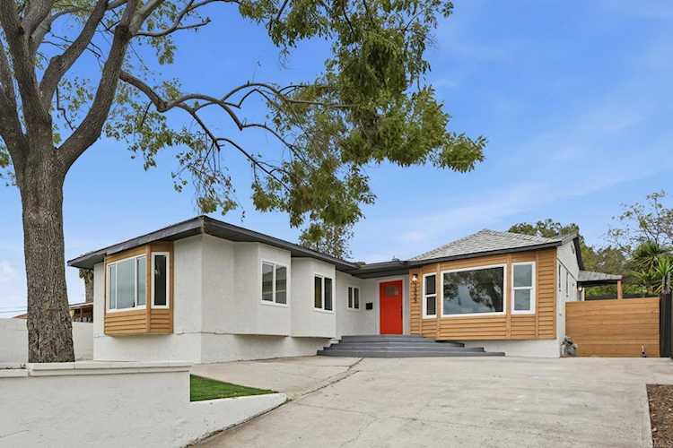 1333 Helix St, Spring Valley, CA 91977