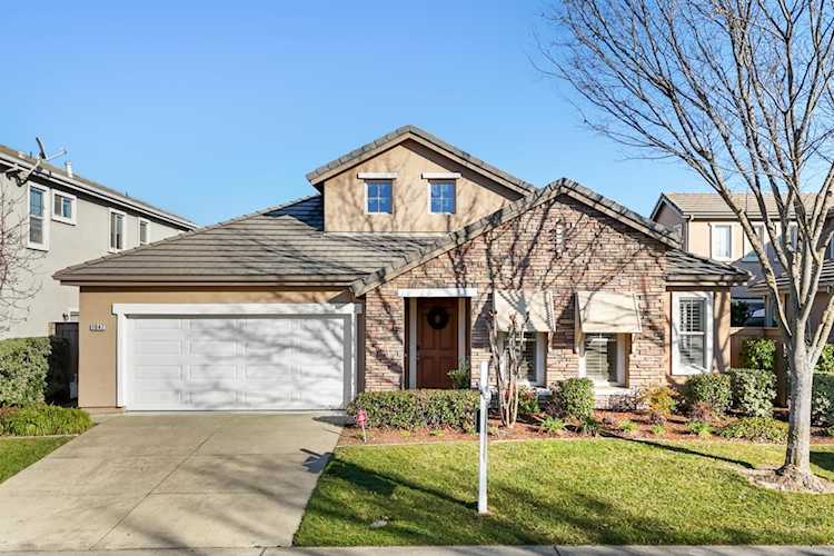 1047 Elsworth Way, Folsom, CA 95630
