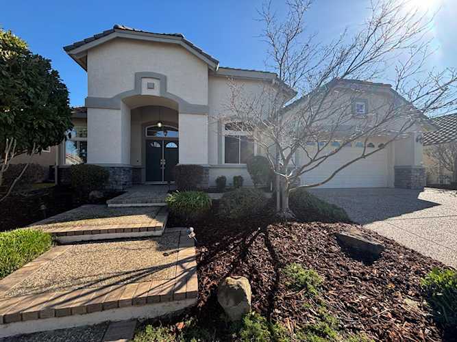 6030 Timberlodge Lane, Roseville, CA 95747