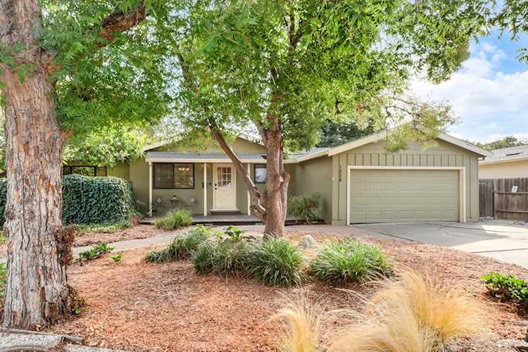 1224 Spruce Lane, Davis, CA 95618