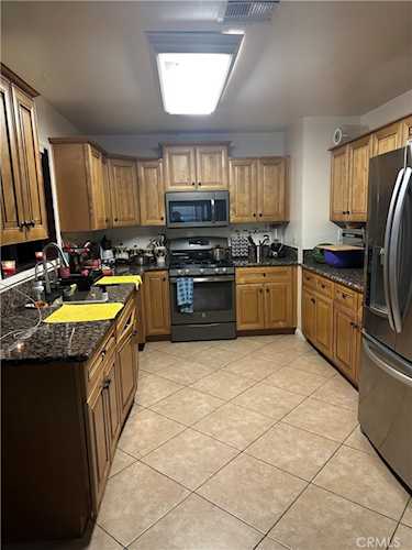 1201 E Elizabeth, Barstow, CA 92311