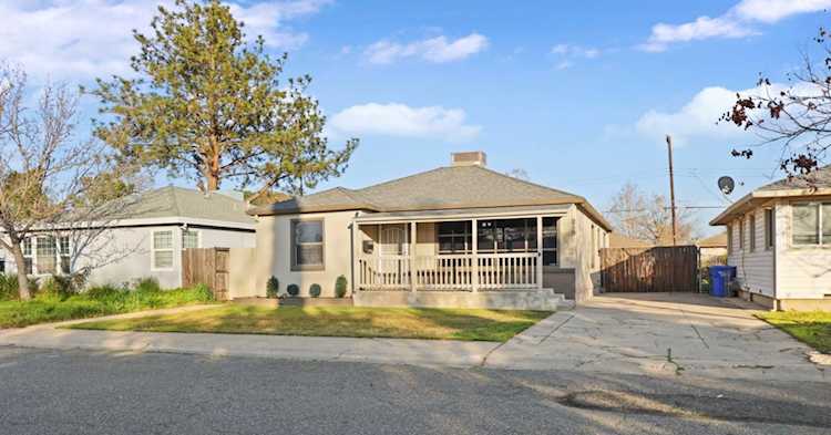 219 Lois Avenue, Galt, CA 95632