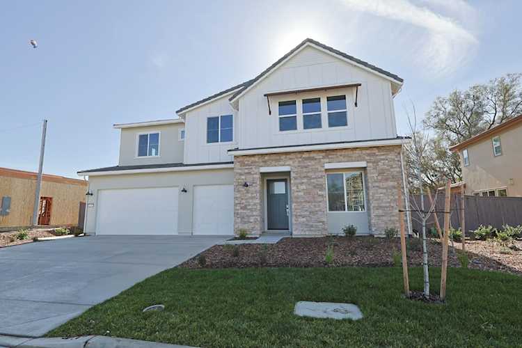 5638 Lakepointe Drive, Rocklin, CA 95677